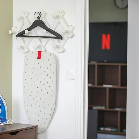 Dans Le Centre Ville, A 2 Minutes Du Palais * Compiègne